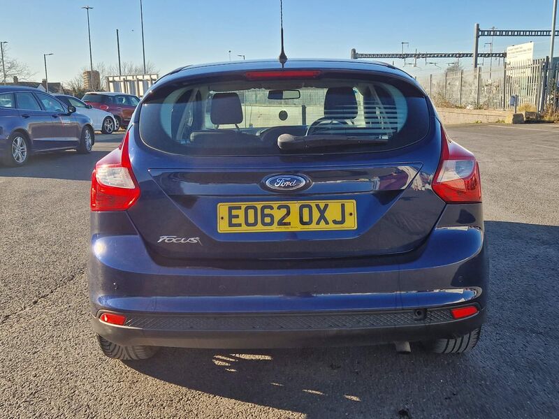 FORD FOCUS