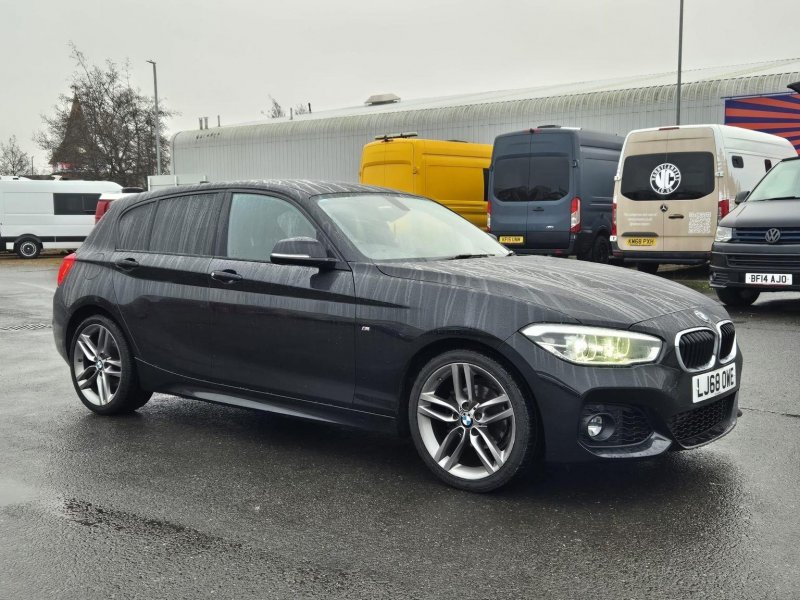 BMW 1 SERIES