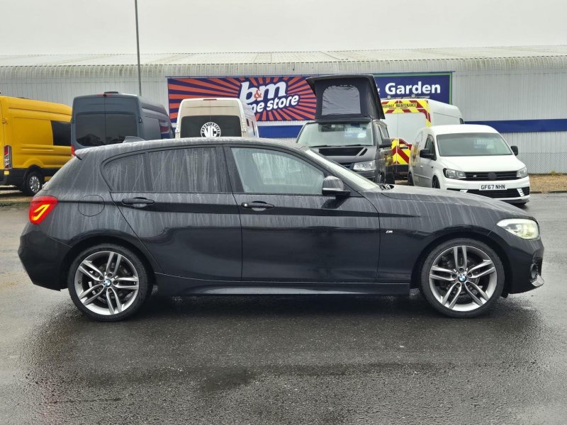 BMW 1 SERIES