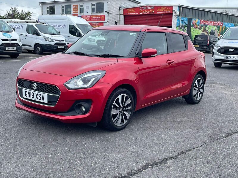 SUZUKI SWIFT