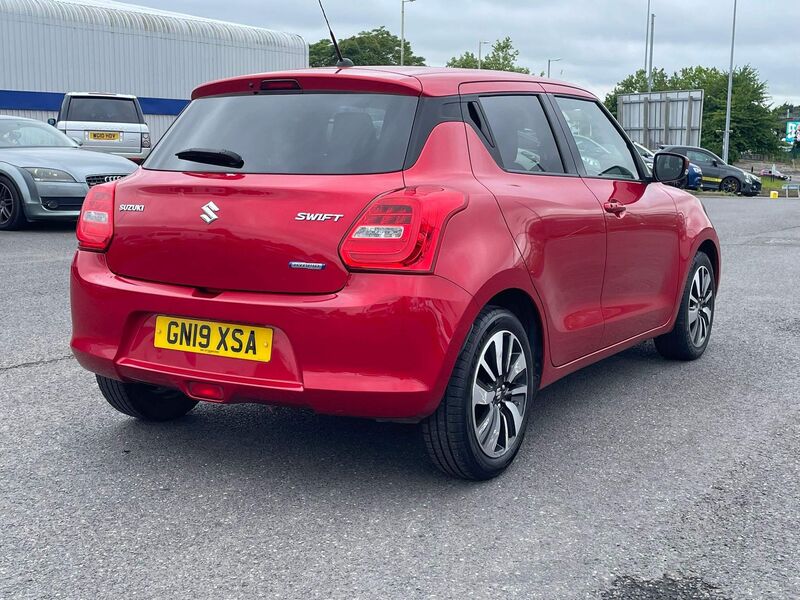 SUZUKI SWIFT