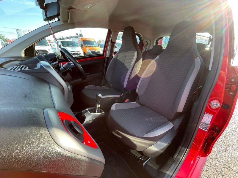 TOYOTA AYGO