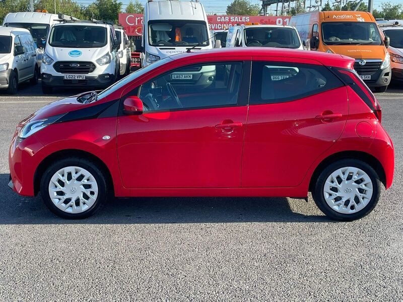 TOYOTA AYGO