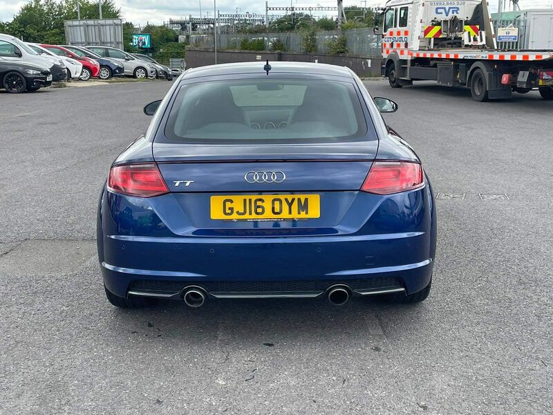 AUDI TT