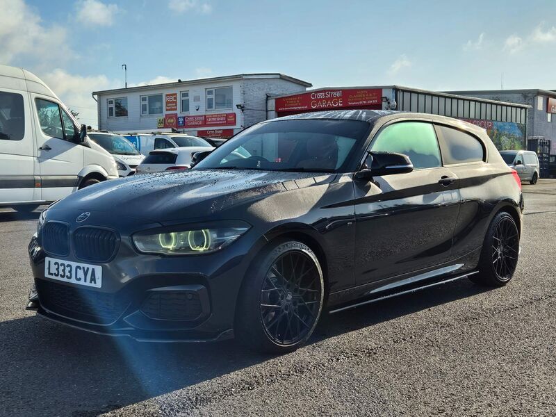 BMW 1 SERIES