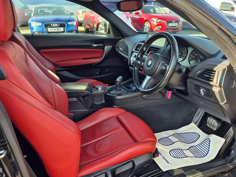 BMW 1 SERIES