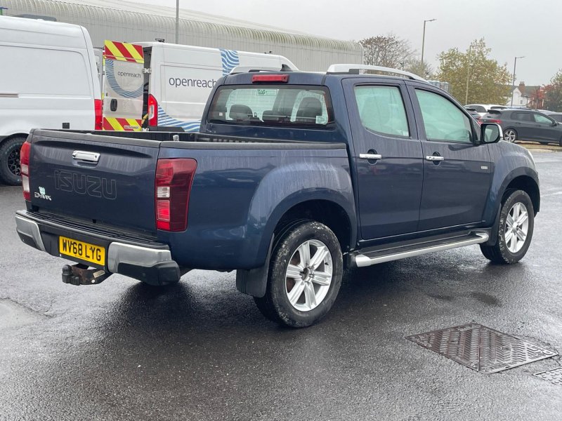 ISUZU D-MAX