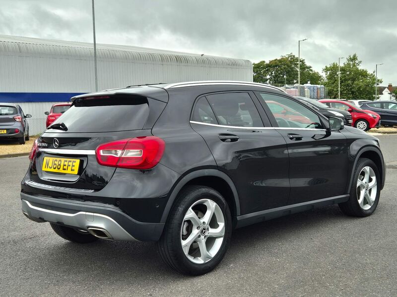 MERCEDES-BENZ GLA CLASS