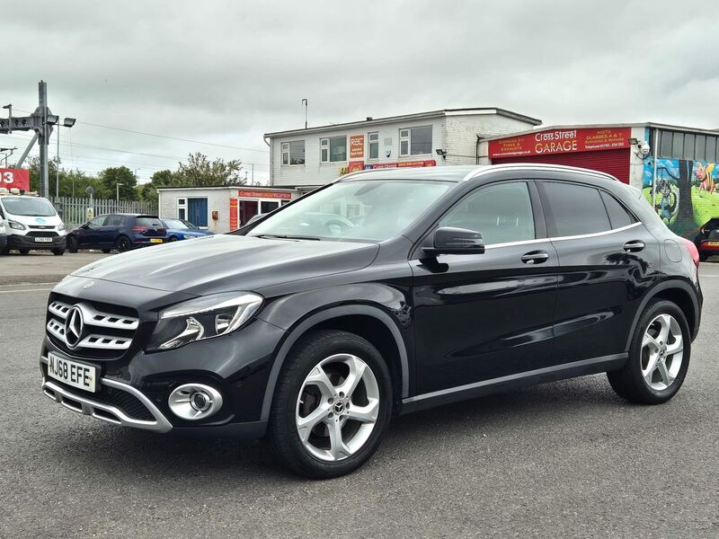 MERCEDES-BENZ GLA CLASS