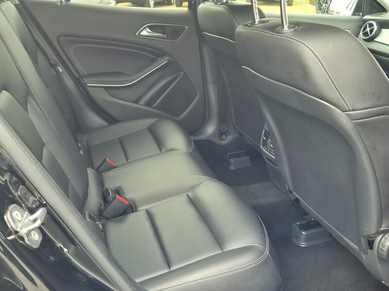 MERCEDES-BENZ GLA CLASS