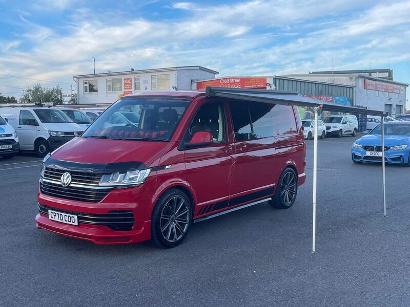 VOLKSWAGEN TRANSPORTER