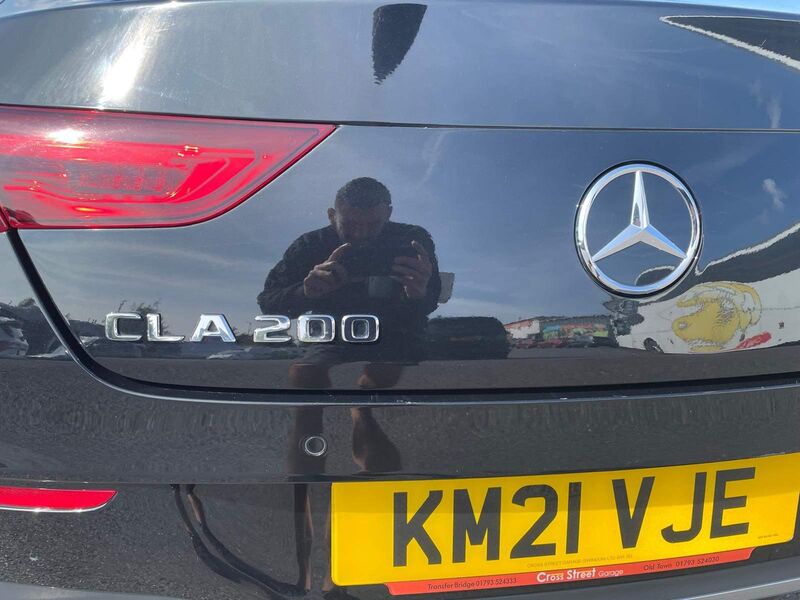 MERCEDES-BENZ CLA