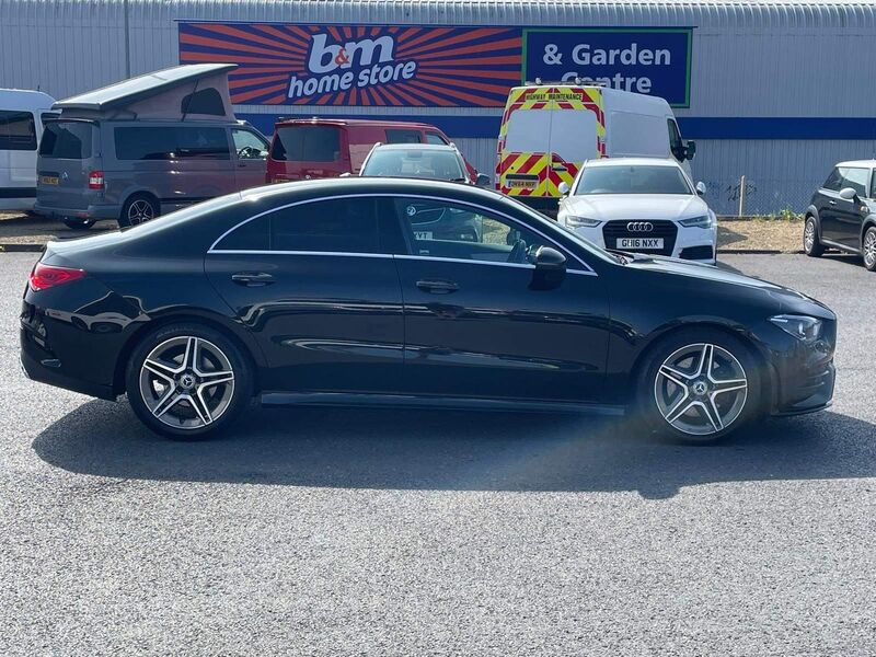 MERCEDES-BENZ CLA