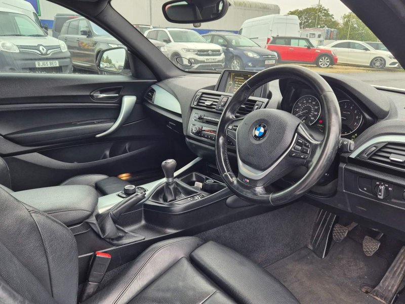 BMW 1 SERIES