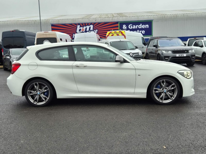 BMW 1 SERIES
