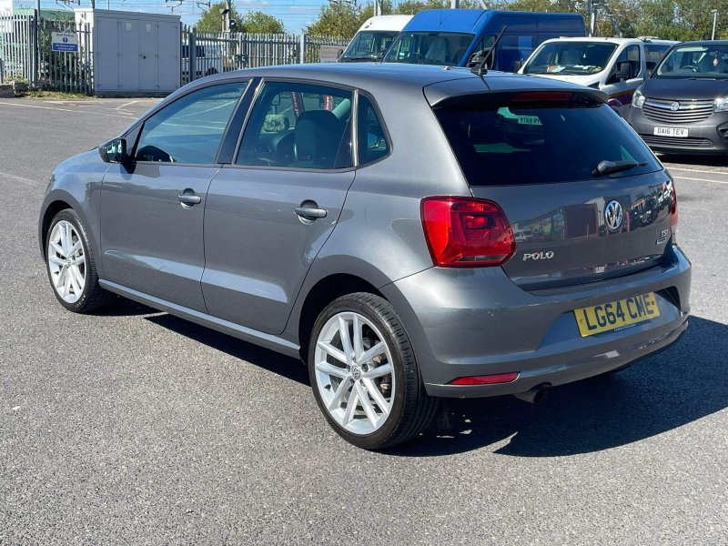 VOLKSWAGEN POLO