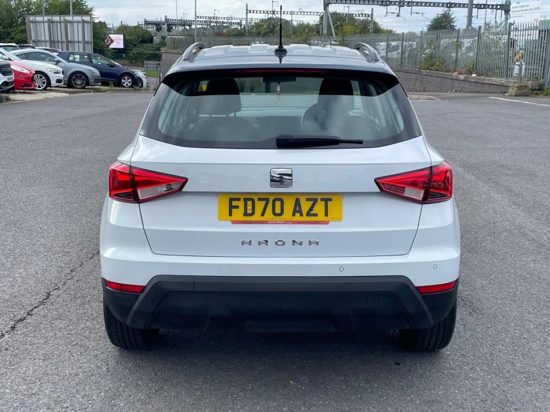 SEAT ARONA