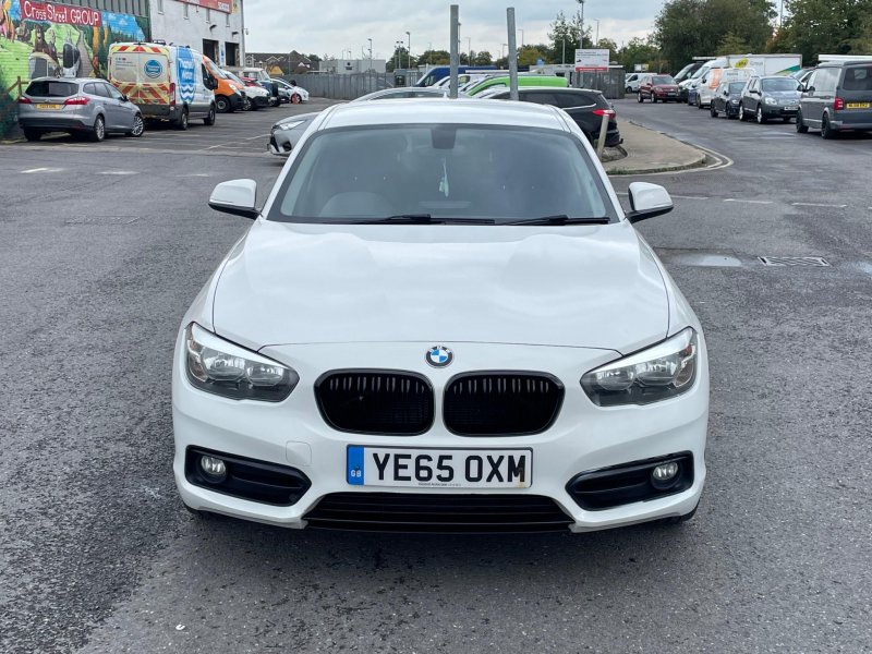 BMW 1 SERIES