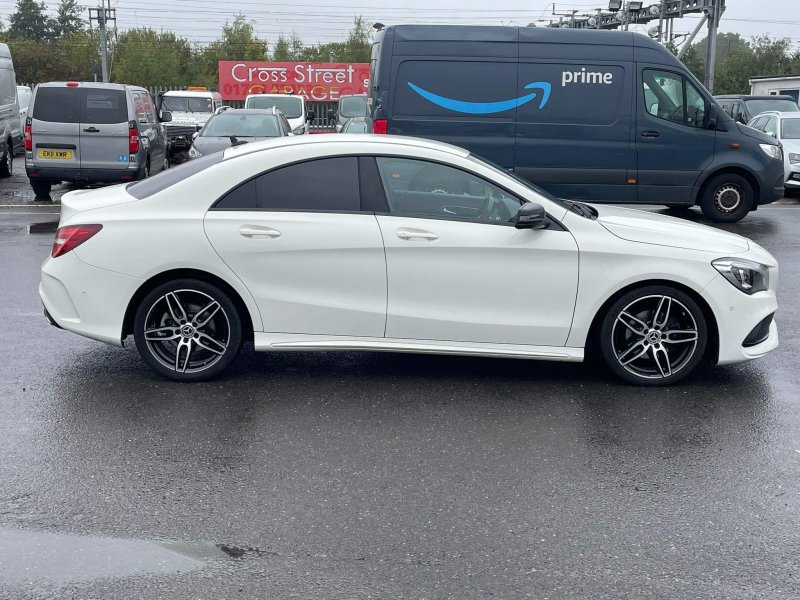 MERCEDES-BENZ CLA
