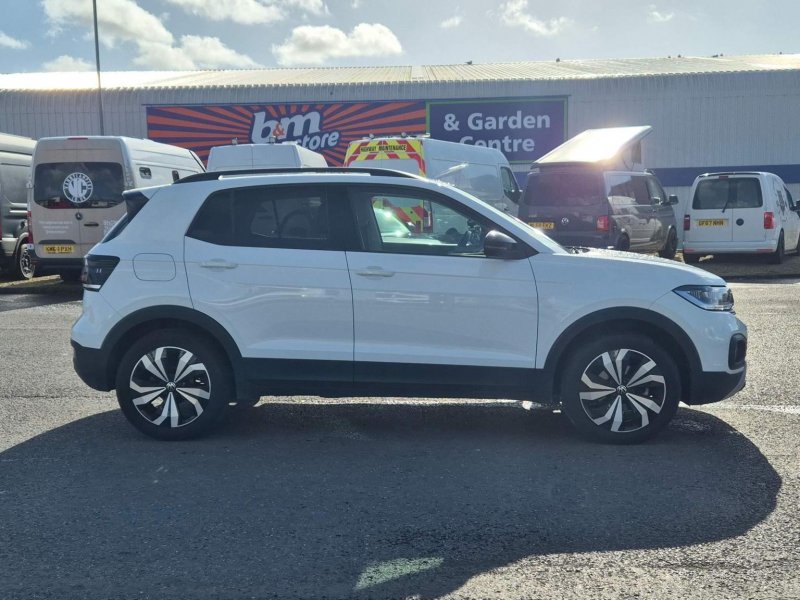 VOLKSWAGEN T-CROSS