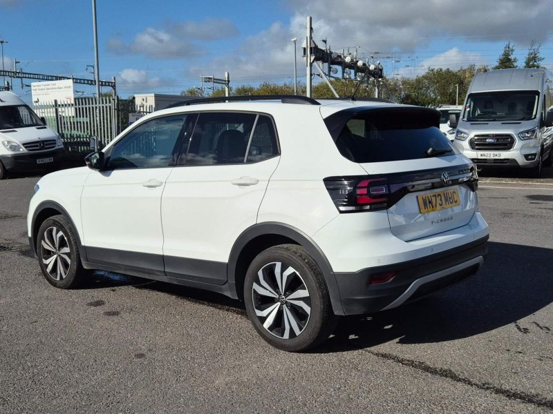 VOLKSWAGEN T-CROSS