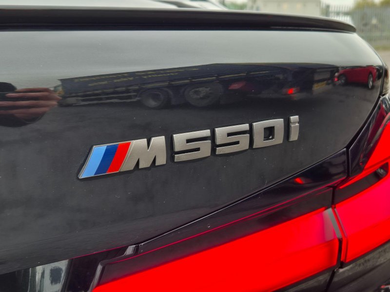 BMW 5 SERIES