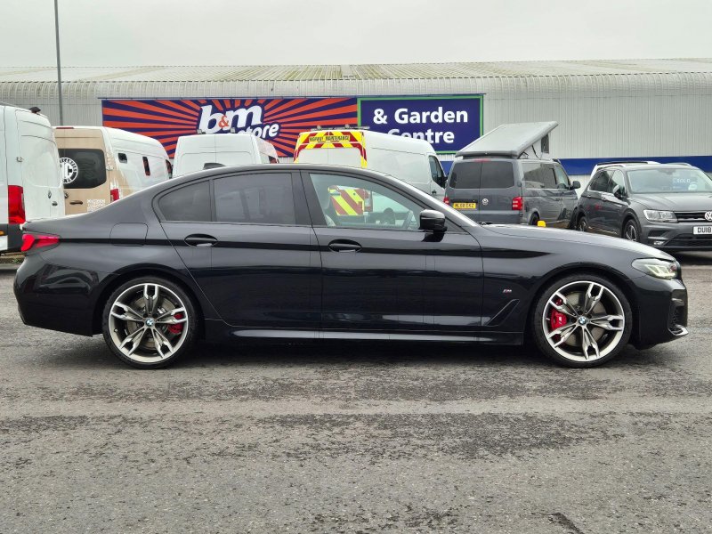 BMW 5 SERIES