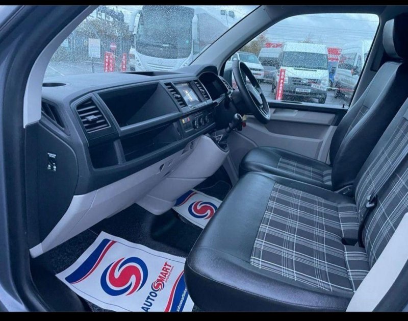 VOLKSWAGEN TRANSPORTER