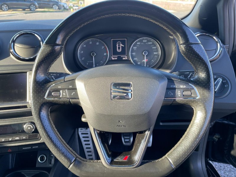 SEAT IBIZA