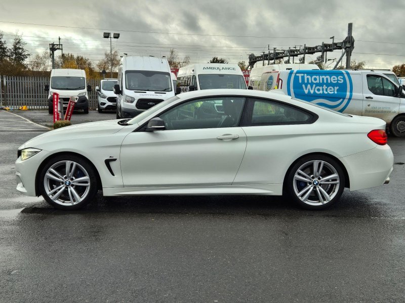 BMW 4 SERIES