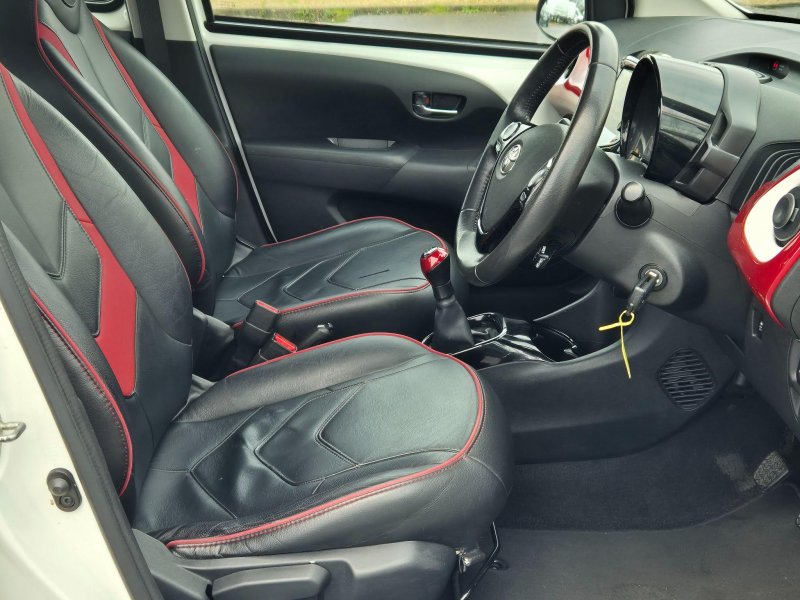 TOYOTA AYGO