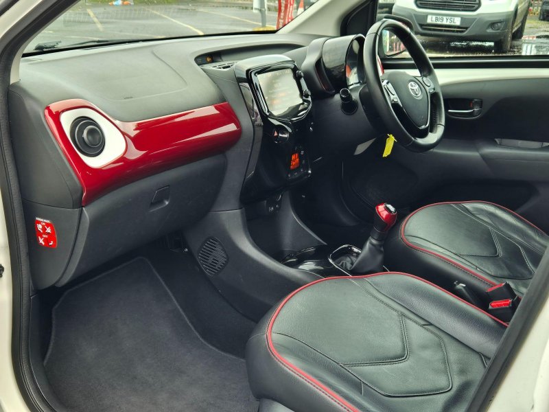 TOYOTA AYGO