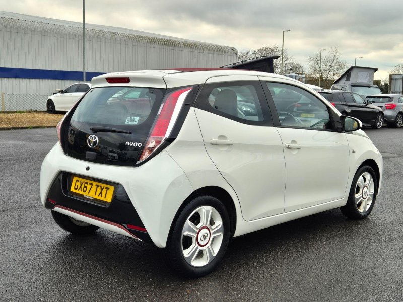 TOYOTA AYGO